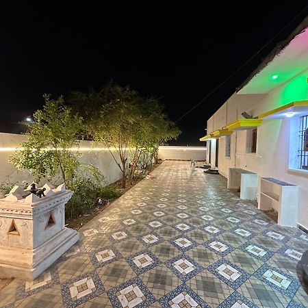 Arunachala Sashwin Guest House Tiruvannamalai Exterior photo