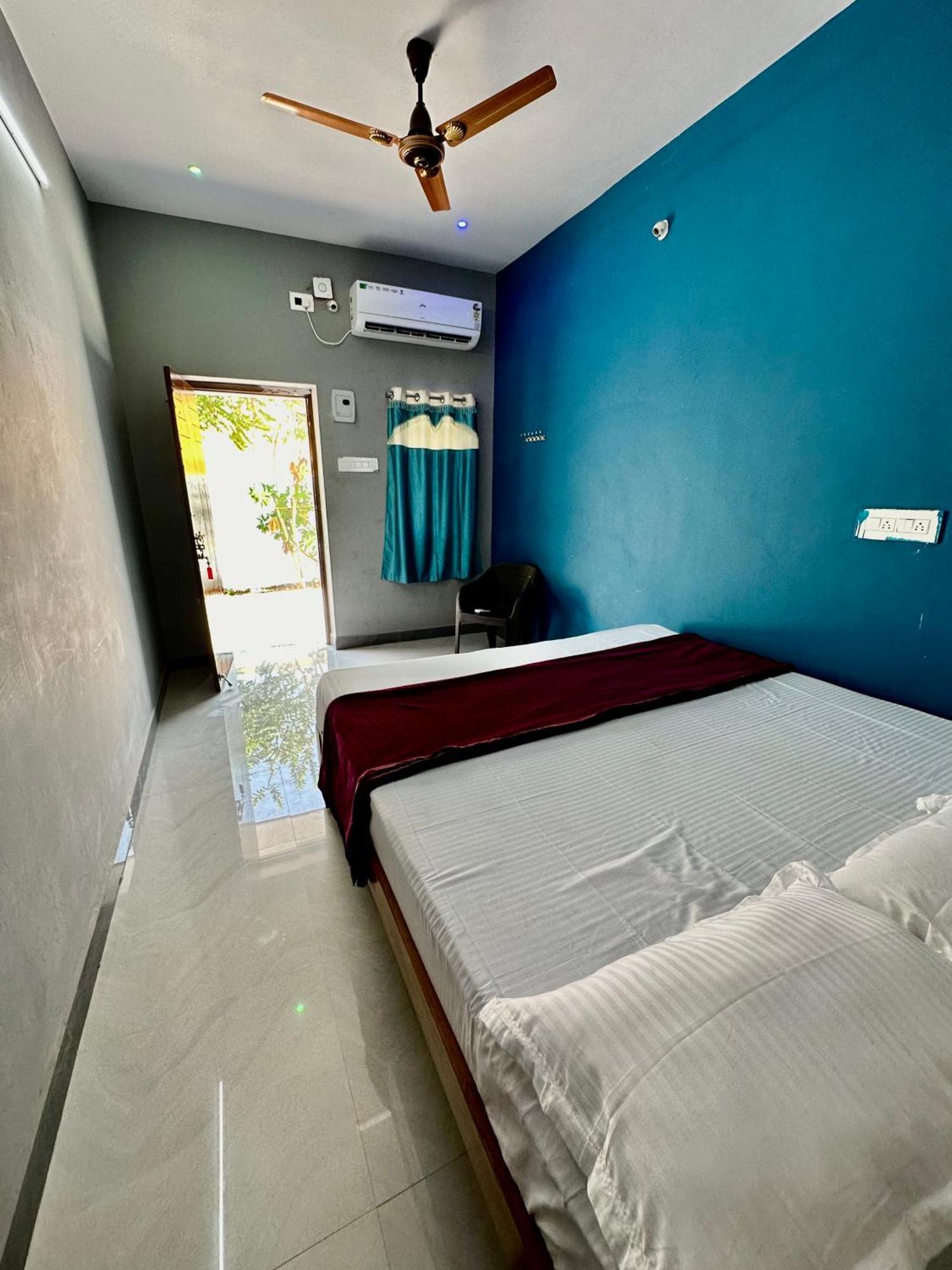 Arunachala Sashwin Guest House Tiruvannamalai Exterior photo