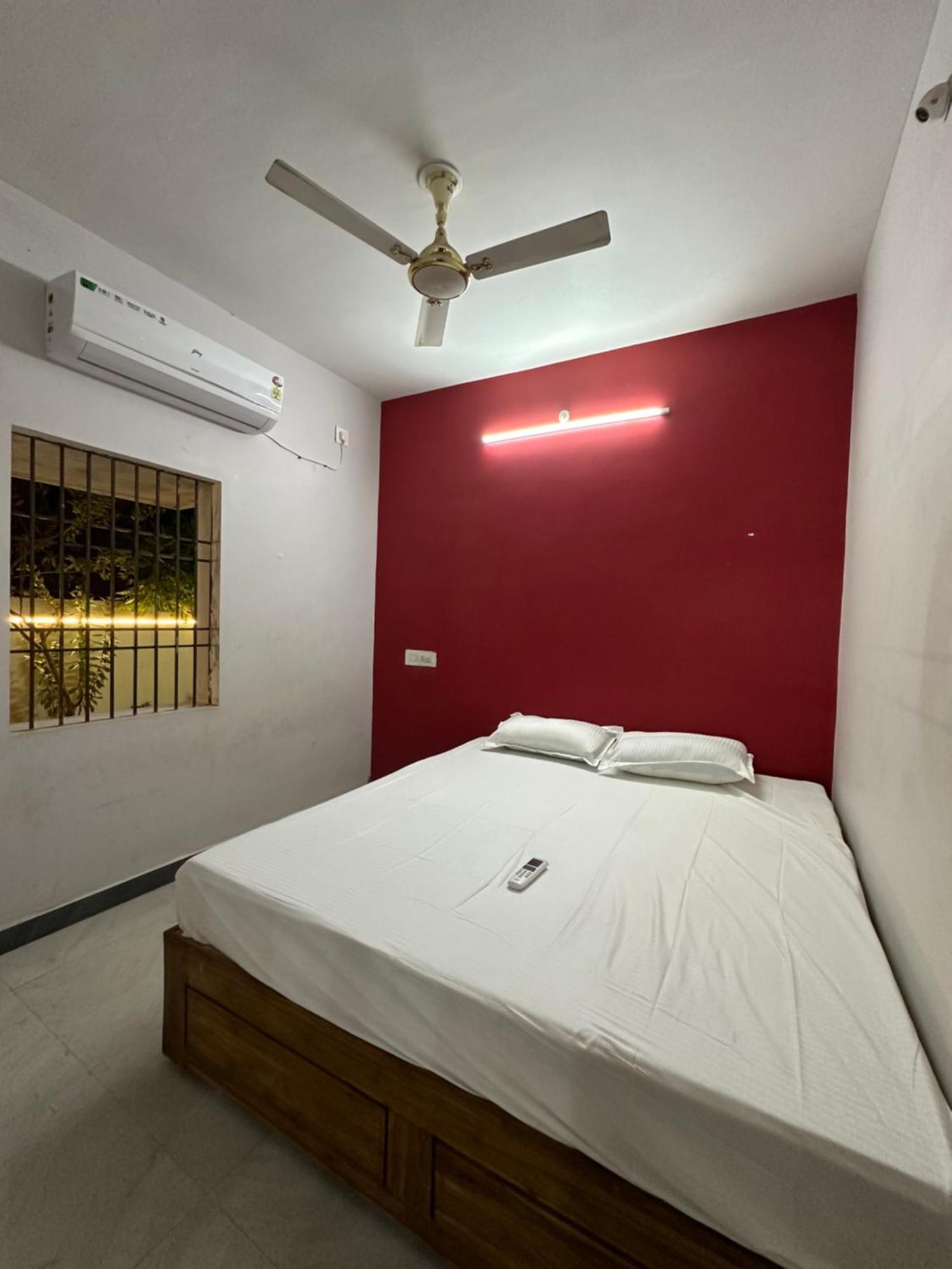 Arunachala Sashwin Guest House Tiruvannamalai Exterior photo